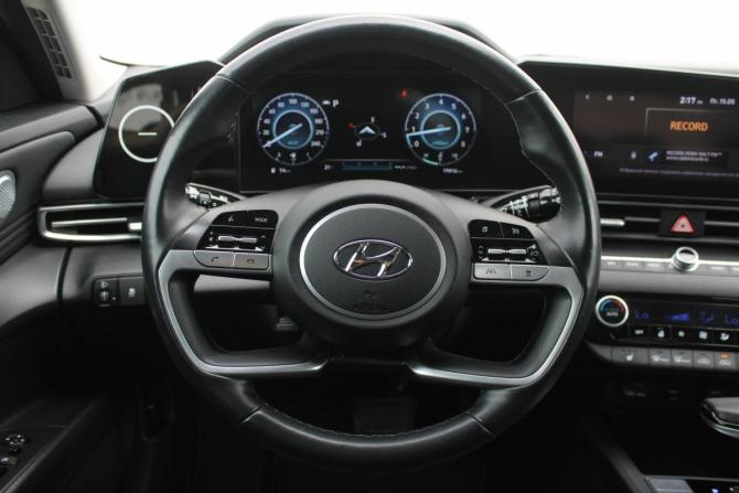 Hyundai Elantra VII (CN7) с пробегом 2020 года, цена 2 190 000 рублей, 19000 км, седан, Автокод Объявления