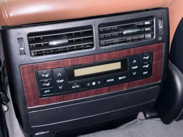 Toyota Land Cruiser 200 Series Рестайлинг 1 с пробегом 2014 года, цена 5 290 000 рублей, 180045 км, внедорожник, Автокод Объявления