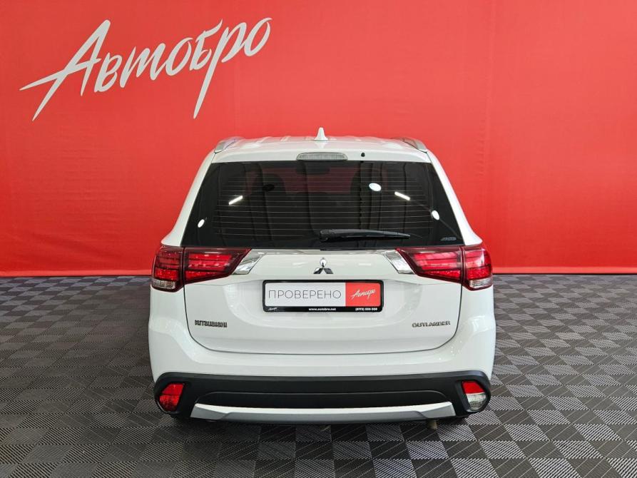 Mitsubishi Outlander III Рестайлинг 2 Вологда  - изображение 4