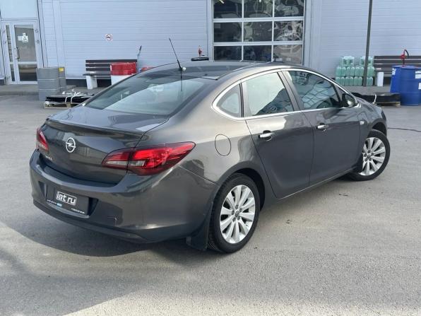 Opel Astra J Рестайлинг с пробегом 2013 года, цена 748 000 рублей, 203578 км, седан, Автокод Объявления