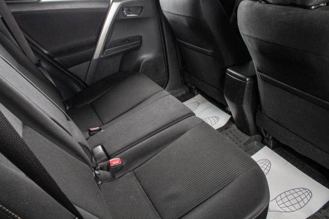 Toyota RAV4 IV (XA40) с пробегом 2013 года, цена 1 989 000 рублей, 116000 км, внедорожник, Автокод Объявления