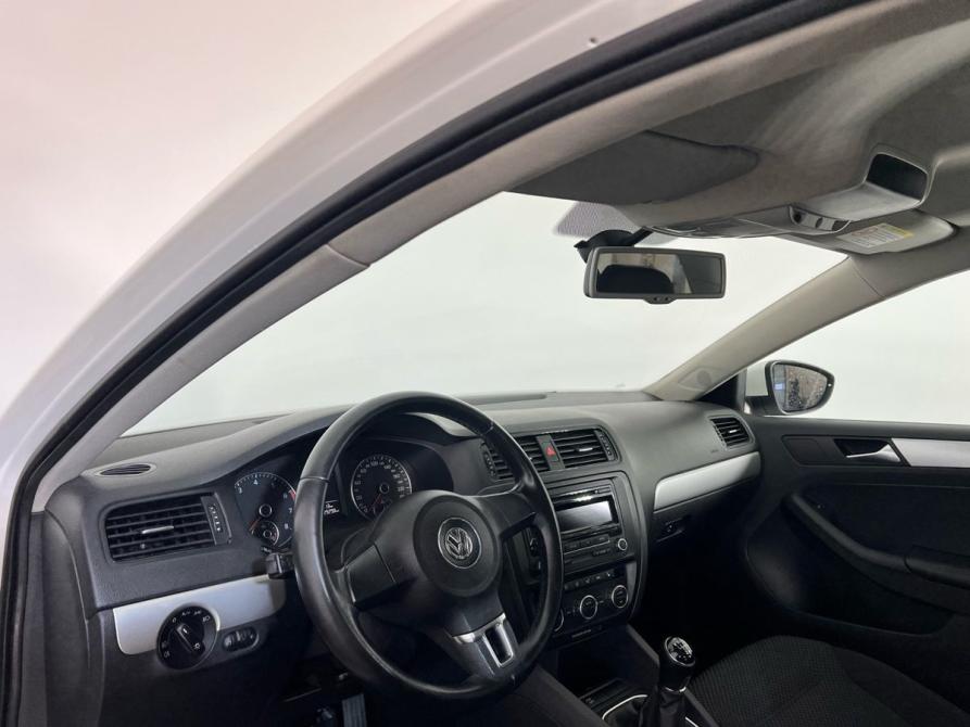 Volkswagen Jetta VI Архангельск  - изображение 11