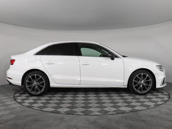 Audi A3 III (8V) Рестайлинг с пробегом 2018 года, цена 1 440 000 рублей, 154877 км, седан, Автокод Объявления