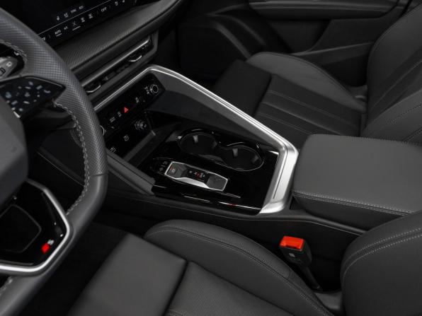 Audi Q5 III с пробегом 2025 года, цена 6 780 000 рублей, 5223 км, внедорожник, Автокод Объявления