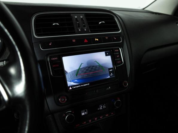 Volkswagen Polo V Рестайлинг с пробегом 2019 года, цена 1 290 000 рублей, 152791 км, седан, Автокод Объявления