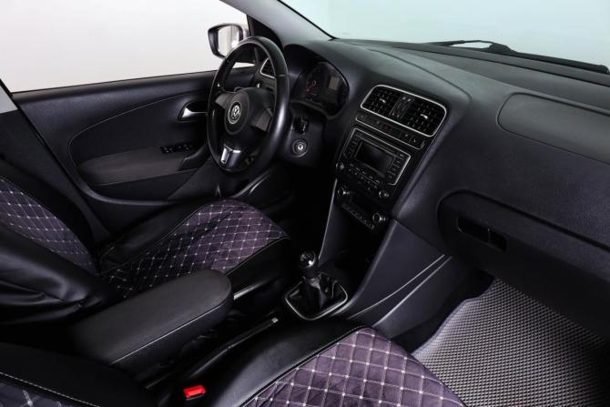 Volkswagen Polo V с пробегом 2013 года, цена 719 000 рублей, 235000 км, седан, Автокод Объявления