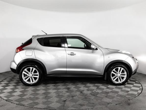 Nissan Juke I с пробегом 2012 года, цена 799 000 рублей, 303043 км, внедорожник, Автокод Объявления