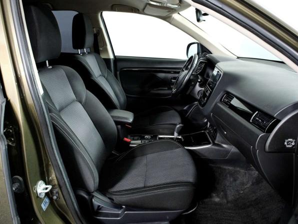 Mitsubishi Outlander III Рестайлинг 2 с пробегом 2018 года, цена 1 698 000 рублей, 156725 км, внедорожник, Автокод Объявления