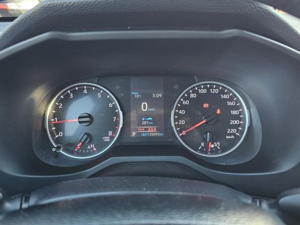 Toyota RAV4 V (XA50) с пробегом 2019 года, цена 2 799 995 рублей, 135090 км, внедорожник, Автокод Объявления