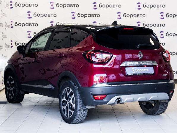 Renault Kaptur I Рестайлинг с пробегом 2021 года, цена 1 790 000 рублей, 60972 км, внедорожник, Автокод Объявления