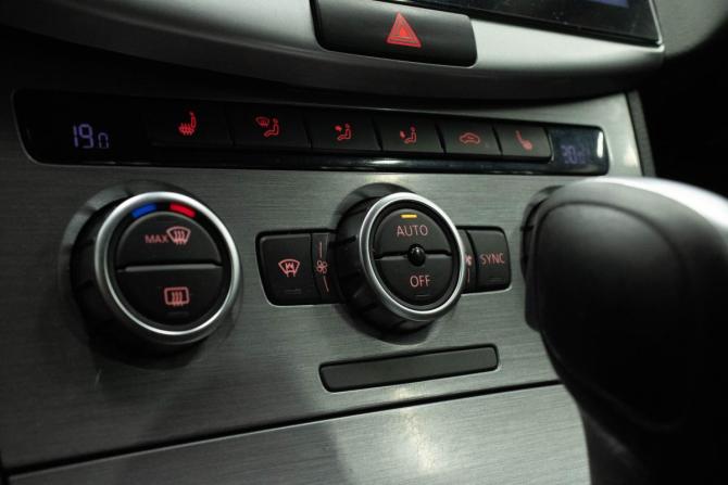 Volkswagen Passat B7 с пробегом 2014 года, цена 979 000 рублей, 256708 км, седан, Автокод Объявления