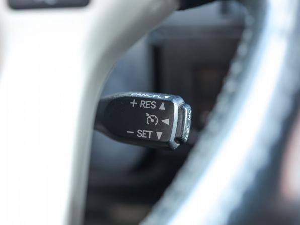 Toyota Land Cruiser Prado 150 Series с пробегом 2010 года, цена 2 499 000 рублей, 299433 км, внедорожник, Автокод Объявления