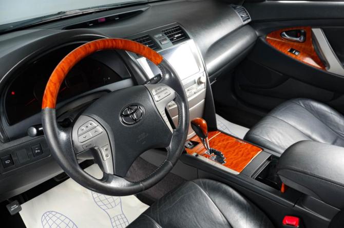 Toyota Camry VI (XV40) Рестайлинг с пробегом 2011 года, цена 1 239 000 рублей, 290000 км, седан, Автокод Объявления