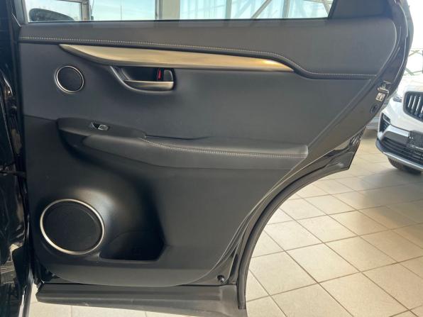 Lexus NX I Рестайлинг с пробегом 2019 года, цена 3 045 900 рублей, 150544 км, внедорожник, Автокод Объявления