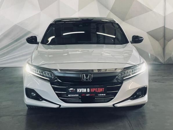 Honda Accord X Рестайлинг с пробегом 2021 года, цена 2 351 000 рублей, 79980 км, седан, Автокод Объявления