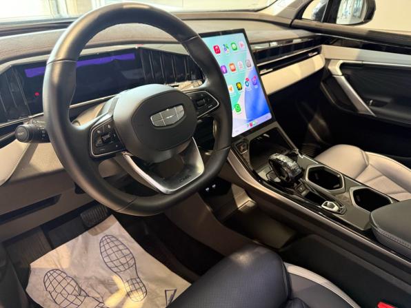 Geely Atlas II с пробегом 2023 года, цена 2 900 000 рублей, 52414 км, внедорожник, Автокод Объявления