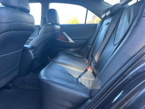 Toyota Camry VI (XV40) Рестайлинг с пробегом 2011 года, цена 1 380 000 рублей, 267426 км, седан, Автокод Объявления