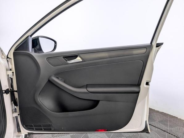 Volkswagen Jetta VI с пробегом 2014 года, цена 1 450 000 рублей, 19372 км, седан, Автокод Объявления