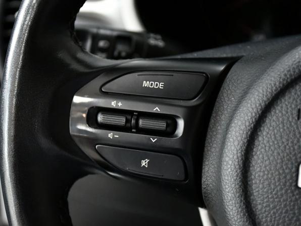 Kia Rio IV Рестайлинг с пробегом 2021 года, цена 1 727 000 рублей, 84865 км, хэтчбек, Автокод Объявления