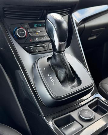 Ford Kuga II Рестайлинг с пробегом 2017 года, цена 1 598 000 рублей, 150162 км, внедорожник, Автокод Объявления