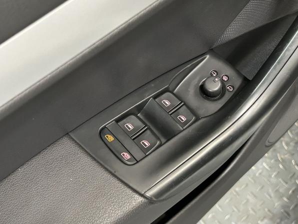 Audi Q3 I (8U) Рестайлинг с пробегом 2015 года, цена 1 350 000 рублей, 125693 км, внедорожник, Автокод Объявления