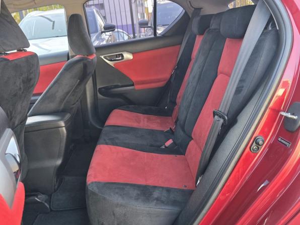 Lexus CT I с пробегом 2012 года, цена 1 570 000 рублей, 156784 км, хэтчбек, Автокод Объявления