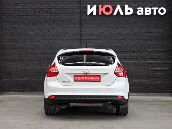 Ford Focus III с пробегом 2014 года, цена 930 000 рублей, 174733 км, хэтчбек, Автокод Объявления
