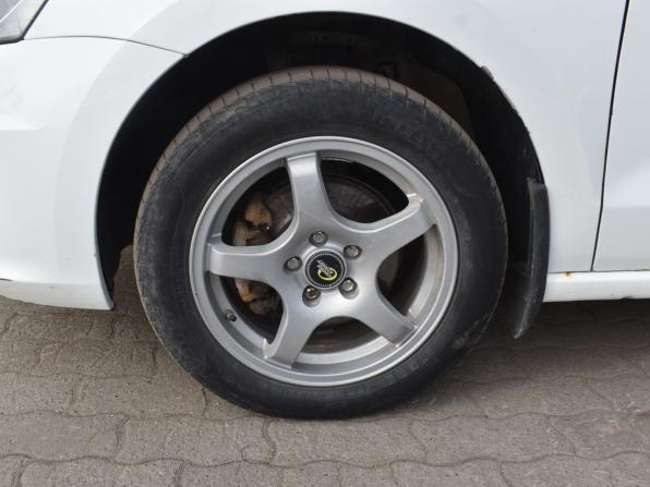 Volkswagen Polo V Рестайлинг с пробегом 2018 года, цена 850 000 рублей, 114621 км, седан, Автокод Объявления