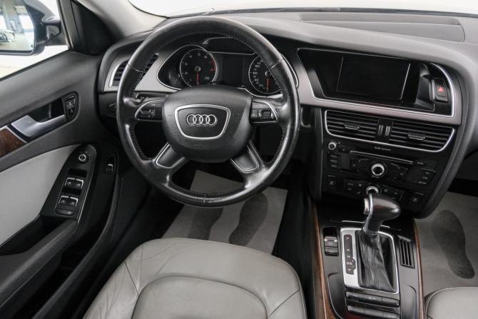 Audi A4 IV (B8) Рестайлинг с пробегом 2012 года, цена 1 559 000 рублей, 181000 км, седан, Автокод Объявления