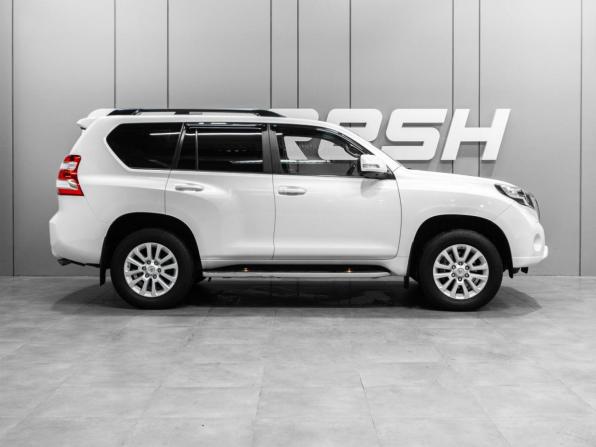 Toyota Land Cruiser Prado 150 Series Рестайлинг 1 с пробегом 2015 года, цена 3 949 000 рублей, 202836 км, внедорожник, Автокод Объявления