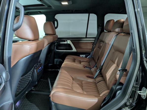 Toyota Land Cruiser 200 Series Рестайлинг 2 с пробегом 2019 года, цена 8 600 000 рублей, 95423 км, внедорожник, Автокод Объявления