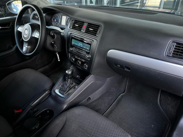 Volkswagen Jetta VI с пробегом 2011 года, цена 855 000 рублей, 197413 км, седан, Автокод Объявления