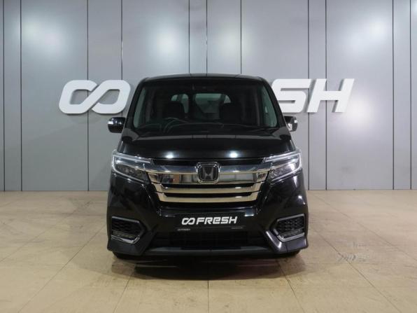 Honda Stepwgn V Рестайлинг с пробегом 2019 года, цена 2 769 000 рублей, 52237 км, минивэн, Автокод Объявления