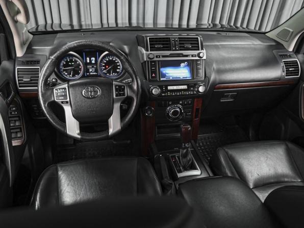 Toyota Land Cruiser Prado 150 Series Рестайлинг 1 с пробегом 2013 года, цена 3 640 000 рублей, 282400 км, внедорожник, Автокод Объявления