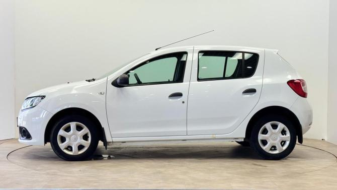 Renault Sandero II с пробегом 2016 года, цена 830 000 рублей, 73636 км, хэтчбек, Автокод Объявления
