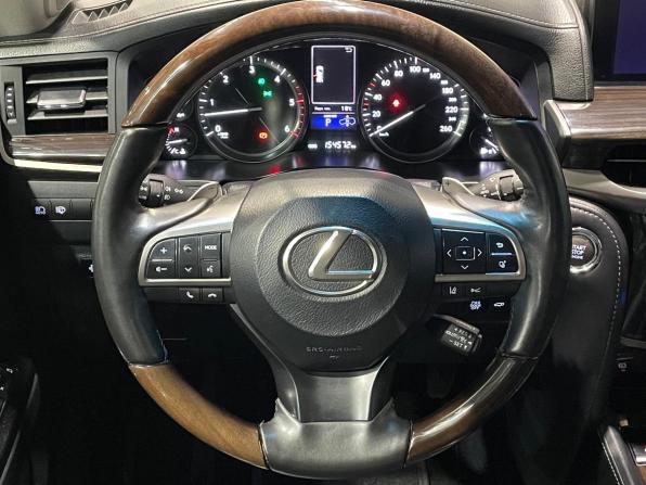 Lexus LX III Рестайлинг 2 с пробегом 2016 года, цена 5 750 000 рублей, 154400 км, внедорожник, Автокод Объявления