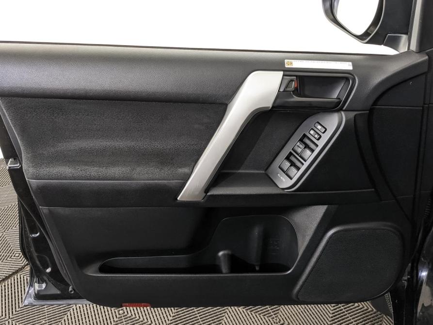 Toyota Land Cruiser Prado 150 Series Рестайлинг 2 Москва  - изображение 19