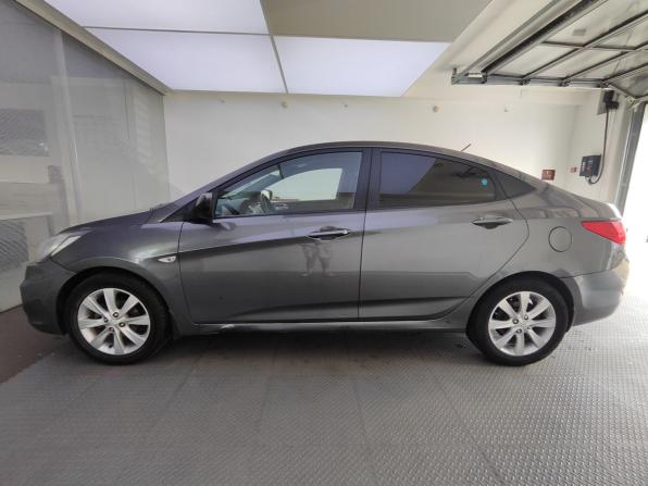 Hyundai Solaris I с пробегом 2013 года, цена 700 000 рублей, 128900 км, седан, Автокод Объявления