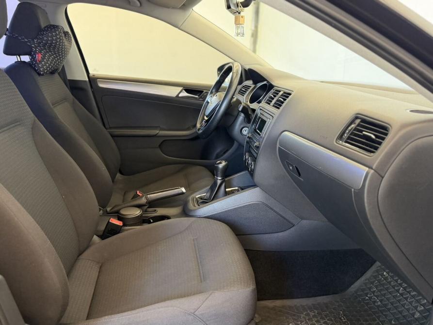 Volkswagen Jetta VI Рестайлинг Псков  - изображение 12