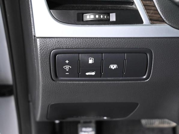 Hyundai Genesis II с пробегом 2014 года, цена 1 690 000 рублей, 153329 км, седан, Автокод Объявления