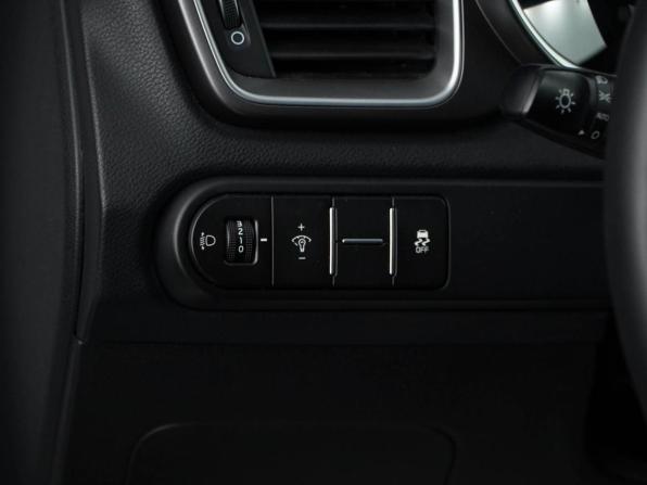 Kia Ceed III с пробегом 2019 года, цена 1 850 000 рублей, 98249 км, универсал, Автокод Объявления