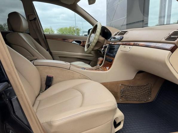 Mercedes-Benz E-Класс III (W211 S211) Рестайлинг с пробегом 2008 года, цена 820 000 рублей, 285466 км, седан, Автокод Объявления