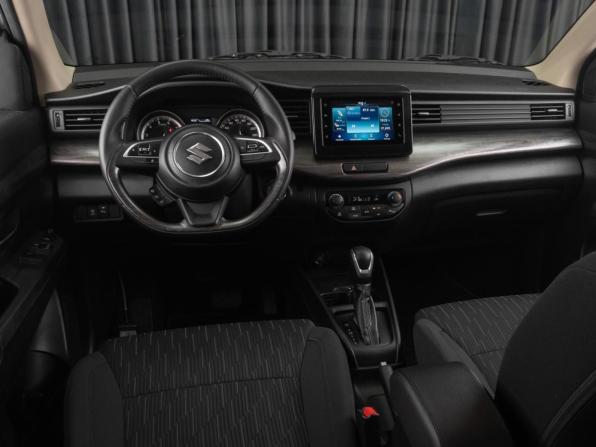 Suzuki Ertiga II с пробегом 2022 года, цена 2 600 000 рублей, 82 км, компактвэн, Автокод Объявления