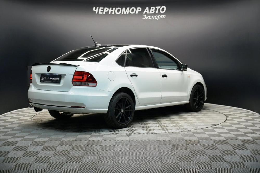 Volkswagen Polo V Рестайлинг Крым  - изображение 5