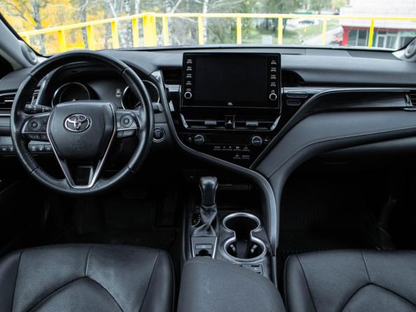 Toyota Camry VIII (XV70) Рестайлинг с пробегом 2021 года, цена 3 535 000 рублей, 89800 км, седан, Автокод Объявления