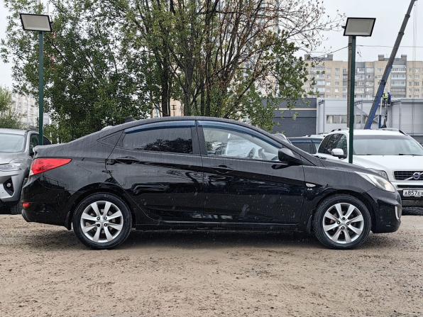 Hyundai Solaris I с пробегом 2012 года, цена 599 000 рублей, 197000 км, седан, Автокод Объявления