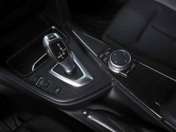 BMW 3 серии VI (F3x) Рестайлинг с пробегом 2015 года, цена 2 140 000 рублей, 150048 км, седан, Автокод Объявления