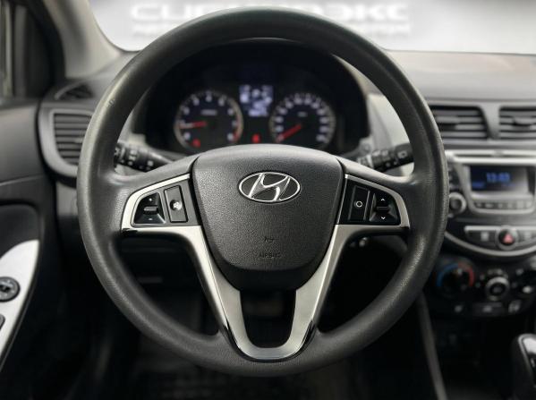 Hyundai Solaris I Рестайлинг с пробегом 2015 года, цена 850 000 рублей, 190240 км, хэтчбек, Автокод Объявления