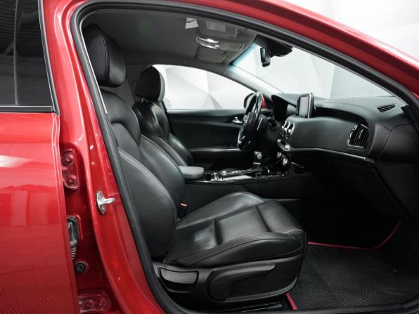 Kia Stinger I с пробегом 2019 года, цена 2 313 000 рублей, 180000 км, лифтбек, Автокод Объявления