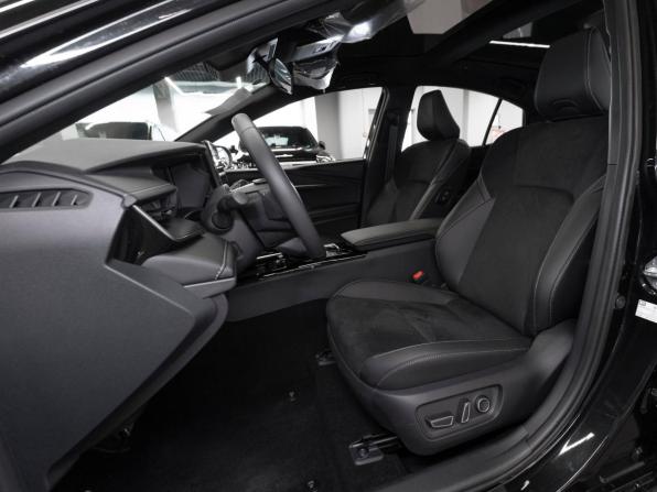 Toyota Camry IX (XV80) China Market с пробегом 2026 года, цена 4 400 000 рублей, 50 км, седан, Автокод Объявления
